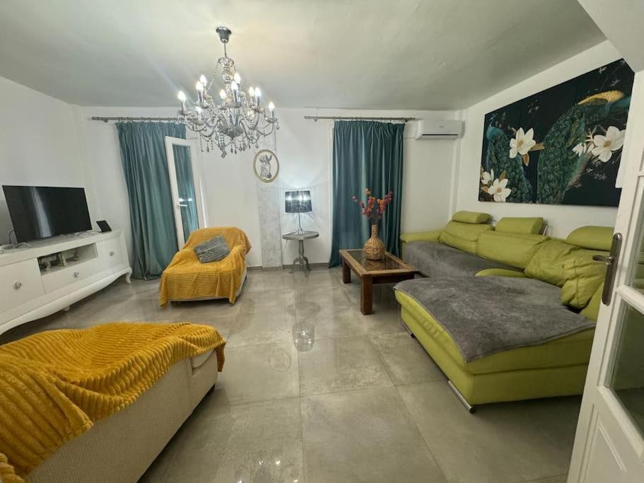 Casa Preciosa Ideal Para Familias La Línea de la Concepción Esterno foto